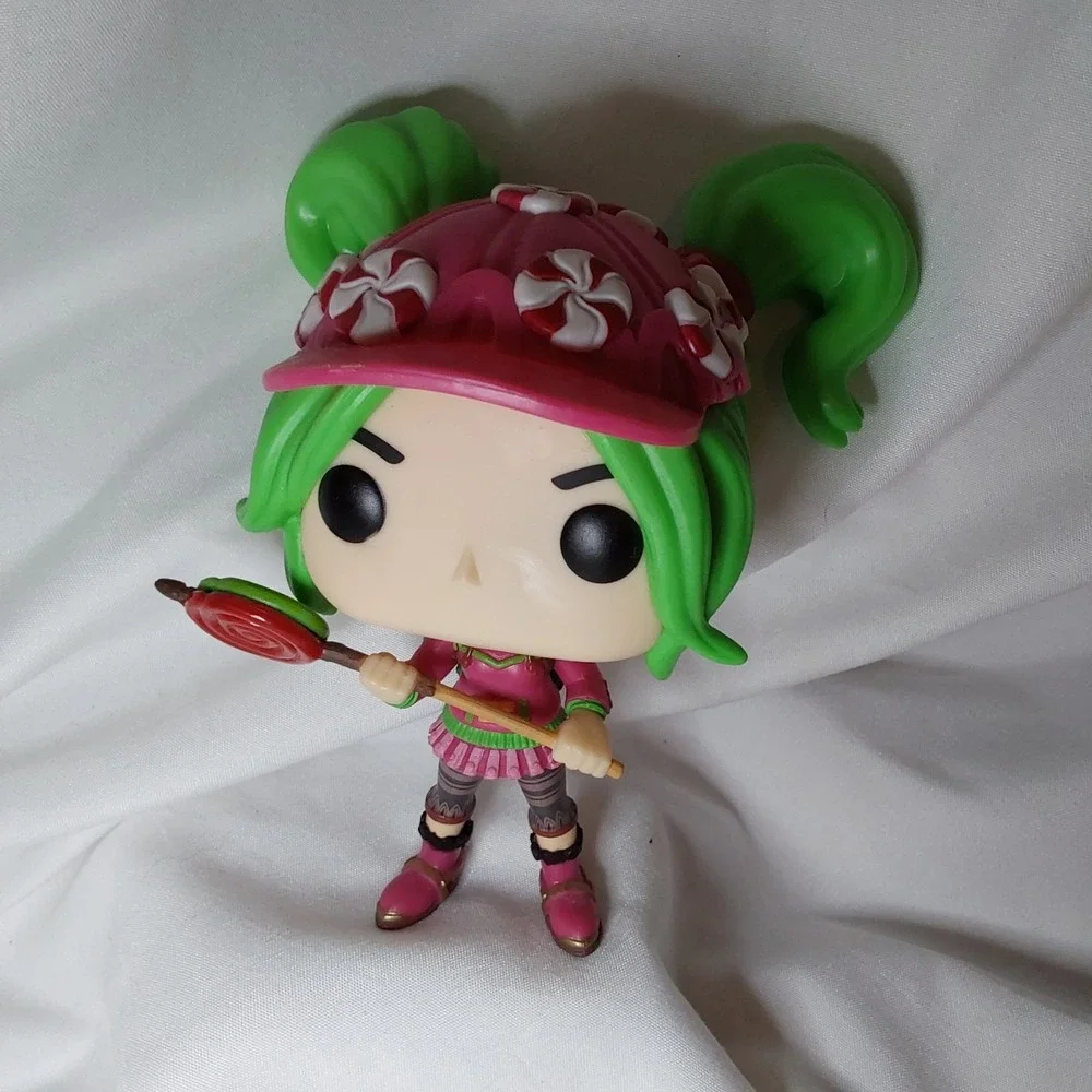 Funko Pop Fortnite Zoey #458 - Peppermint Candy Queen - 2019 Vinyl Figure